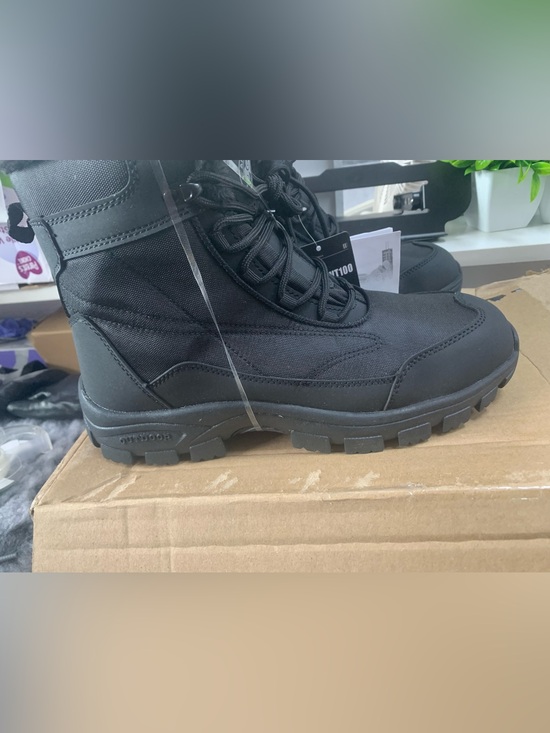 Brand New in Box Men\'s Black Winter Boots - Insulated Lace-Up main image 4